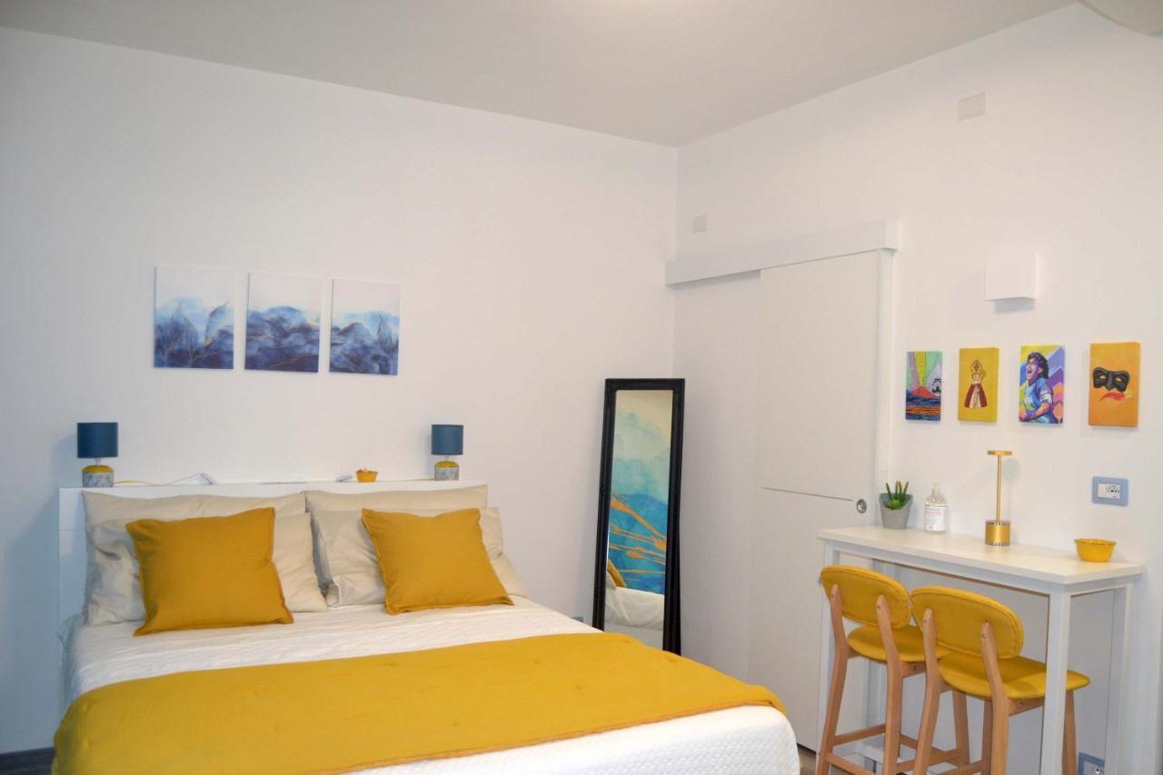 Room&Chiaia Napoli Dış mekan fotoğraf
