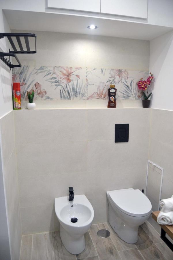 Room&Chiaia Napoli Dış mekan fotoğraf